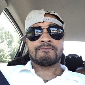 Meet your Posher, Gil